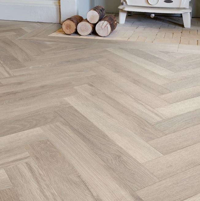 Polyflor Camaro Waterside Oak Large Parquet LPQ2256