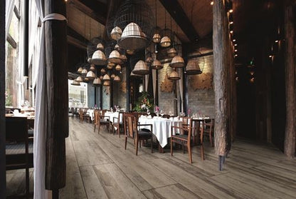 Polyflor Expona Commercial Natural Barnwood 4107