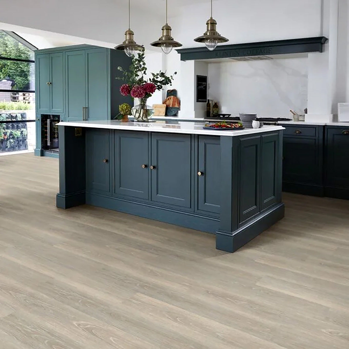 Polyflor Camaro Rigid Core PUR Plank Parisian Limed Oak 4156